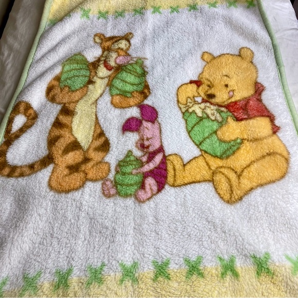 Disney Baby Winnie the Pooh Piglet Tigger Plush Blanket 29 x 46 inch Fleece - Picture 7 of 11